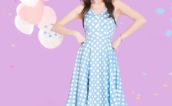 大胸女晃奶动态图